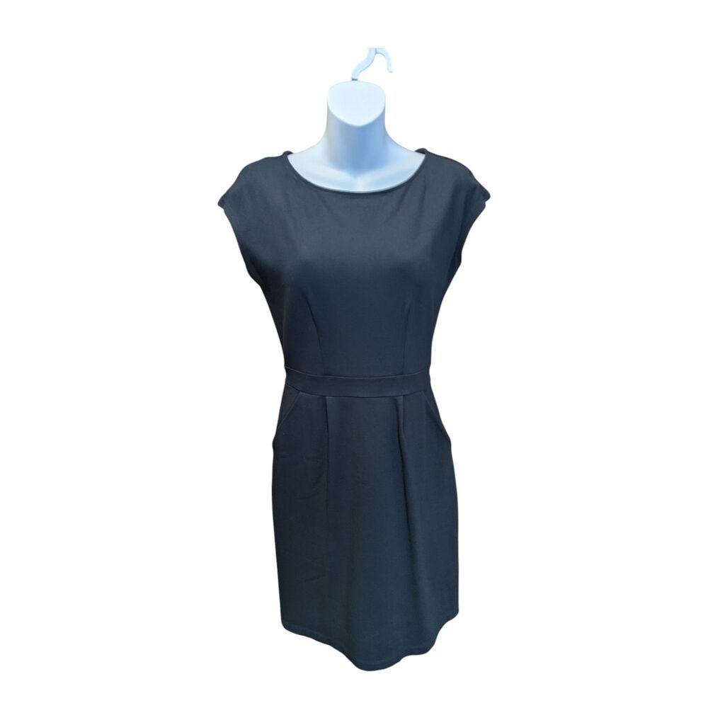 Quince Ultra-Stretch Ponte Cap Sleeve Dress in Navy Size S